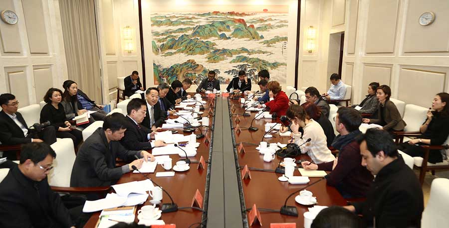蒋建国会见第七期“丝路名人中国行”代表团一行
