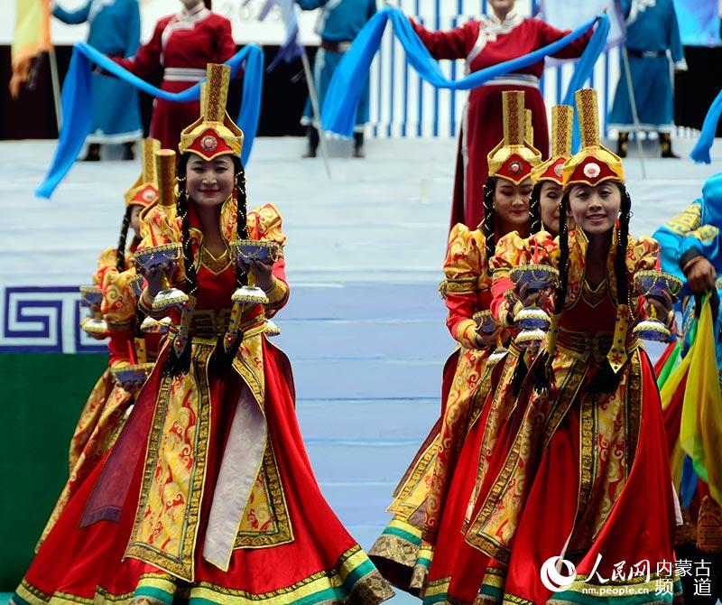 具有蒙古族文化特色的《天骄圣地》表演