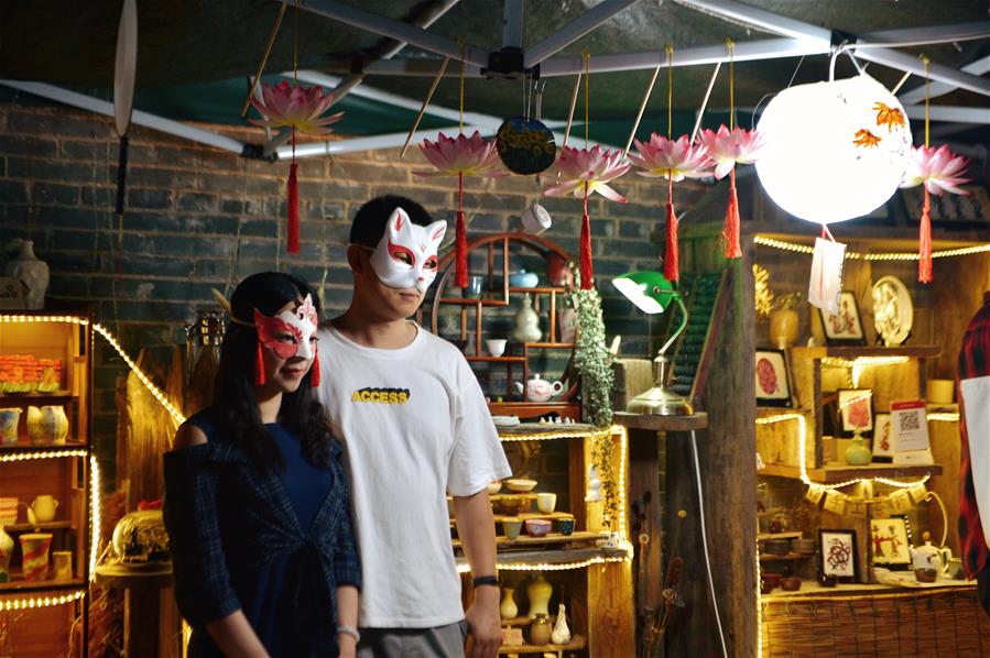 夜游南宁“三街两巷”