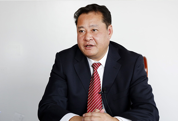 发挥‘左右逢源’区域优势，努力扩大全方位对外开放，致力打造内陆开放新高地。