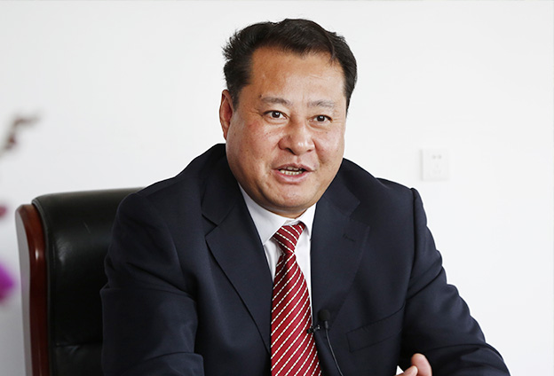 全方位参与长三角区域产业分工合作，加快推动工业从粗放向集约、数量向质量、规模向效益转变，聚力打造‘长三角先进制造业基地’。