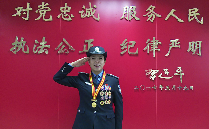 正义的一面永远是发光的