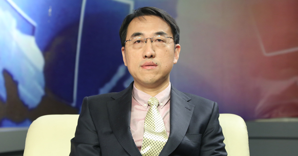 首都经济贸易大学教授李云鹏