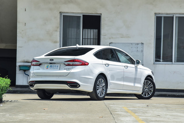 蒙迪欧 2017款 EcoBoost 180 豪华型