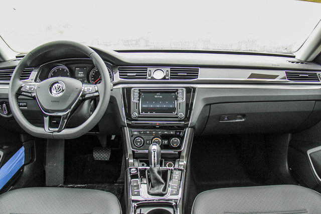 帕萨特 2016款 330TSI DSG御尊版