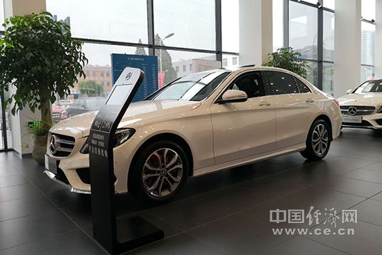 奔驰C级夺得首冠 奥
