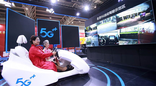 智能网联汽车离我们有