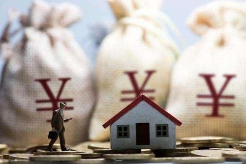 8月房企新增融资额同